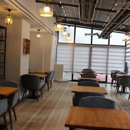 Class Hotel كيركلاريلي المظهر الخارجي الصورة