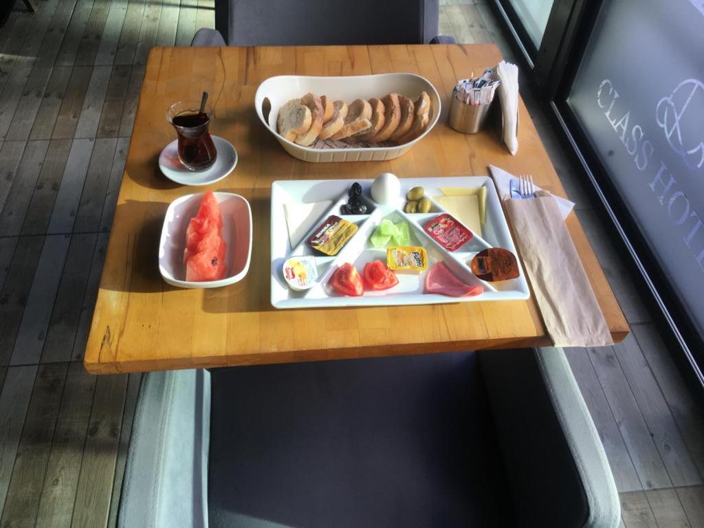 Class Hotel كيركلاريلي المظهر الخارجي الصورة